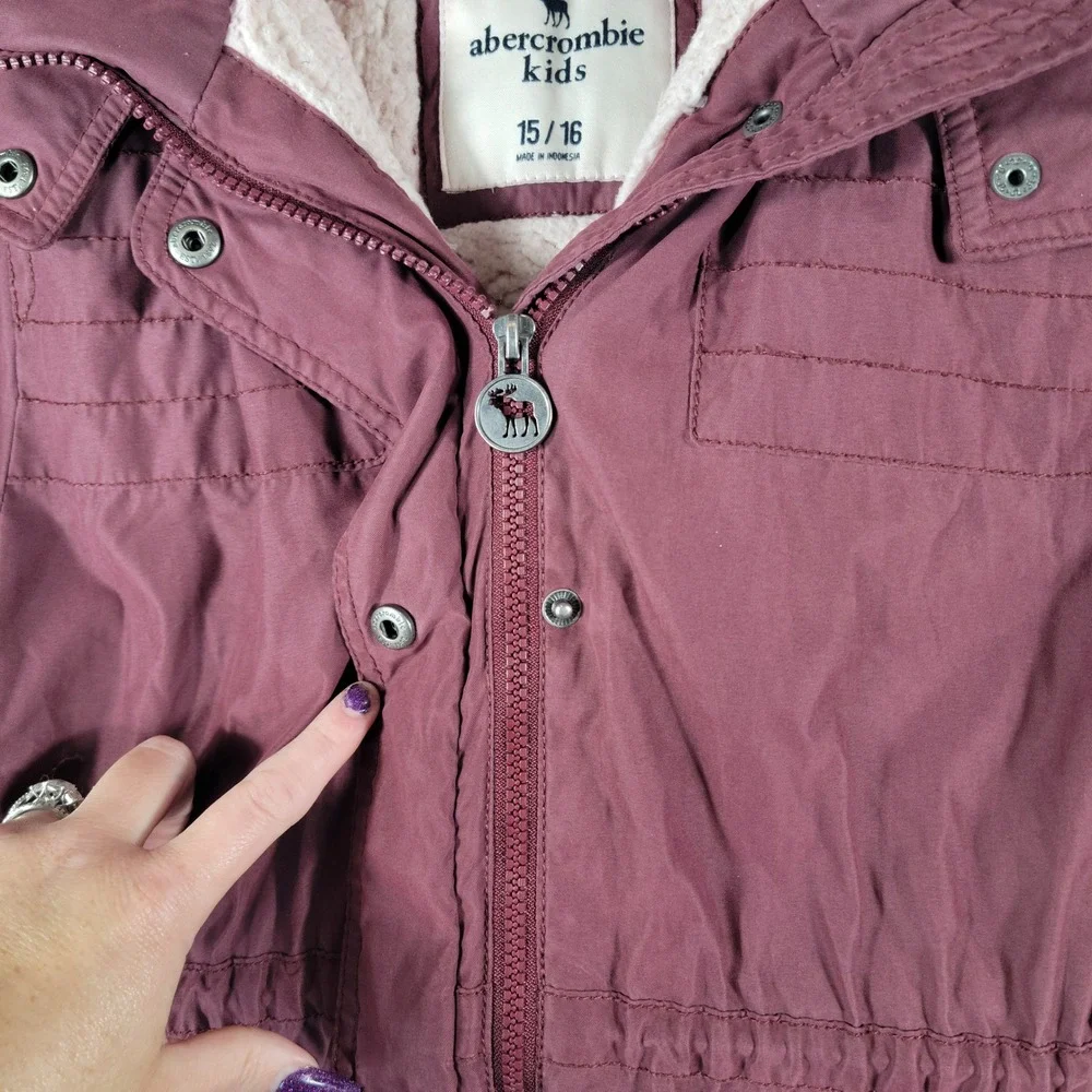Abercrombie Kids Parka Jacket Kids 15/16 Maroon Faux Fur Hooded Sherpa Lined